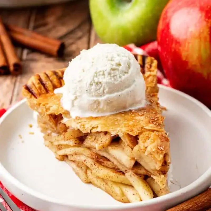 Homemade-Apple-Pie-High-Res-24-683x1024